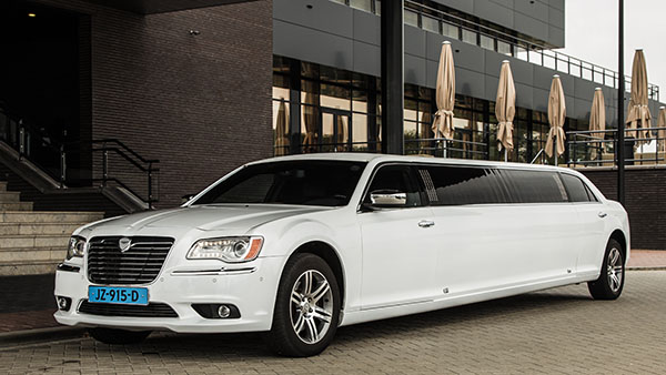 Chrysler 300 Hollywood Limo